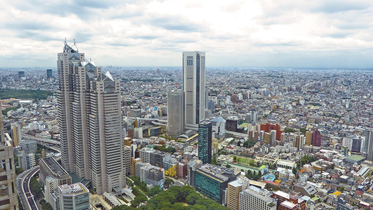 東京・新宿の高層ビル街